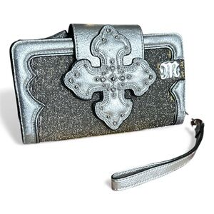 ⭐ Miss Me Metallic Silver Cross Wallet Wristlet NWT Sparkle Glam